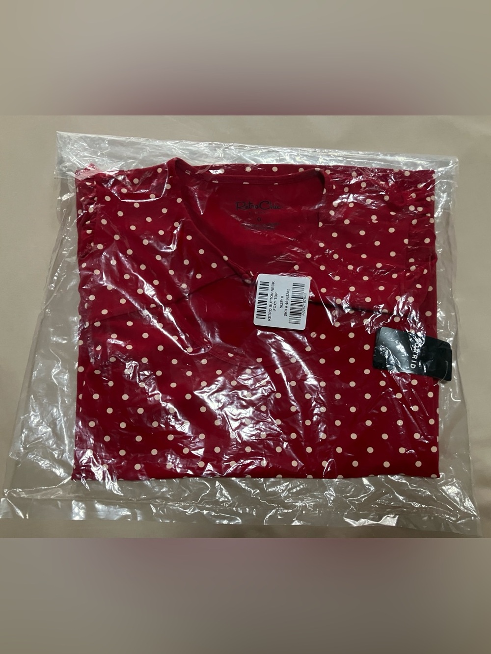 Torrid Retro Chic Button Neck Foxy Top in Commit Dot Red - Size 0/12 - NWT - Picture 16 of 16